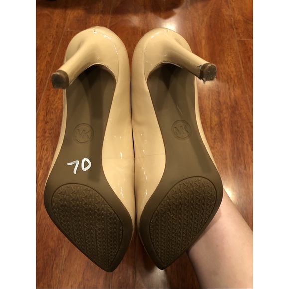 Michael Kors Nude Heels - Picture 6 of 11